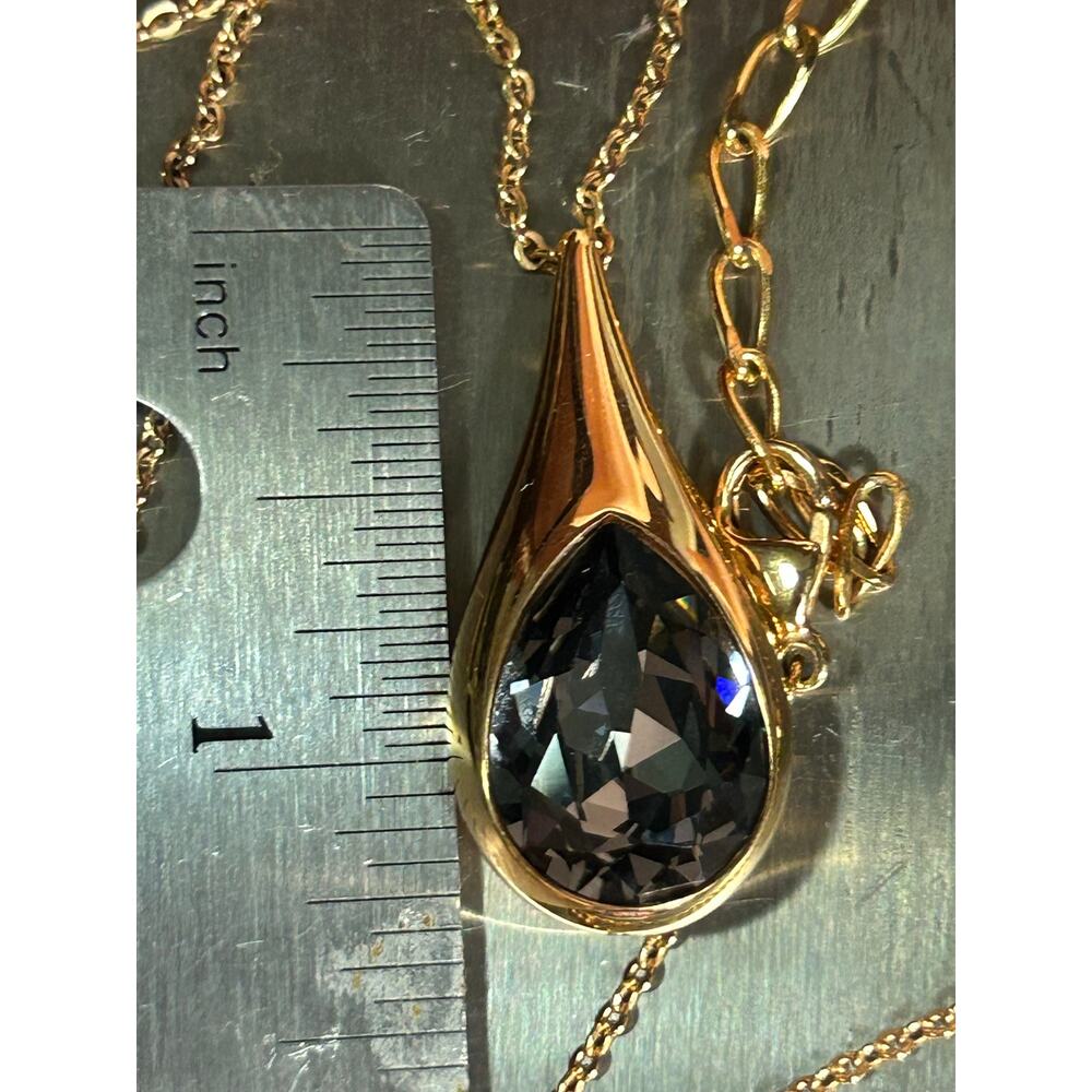 Vintage Authentic Swarovski Gold Plated Large Teardrop Crystal pendant necklace - Picture 8 of 16